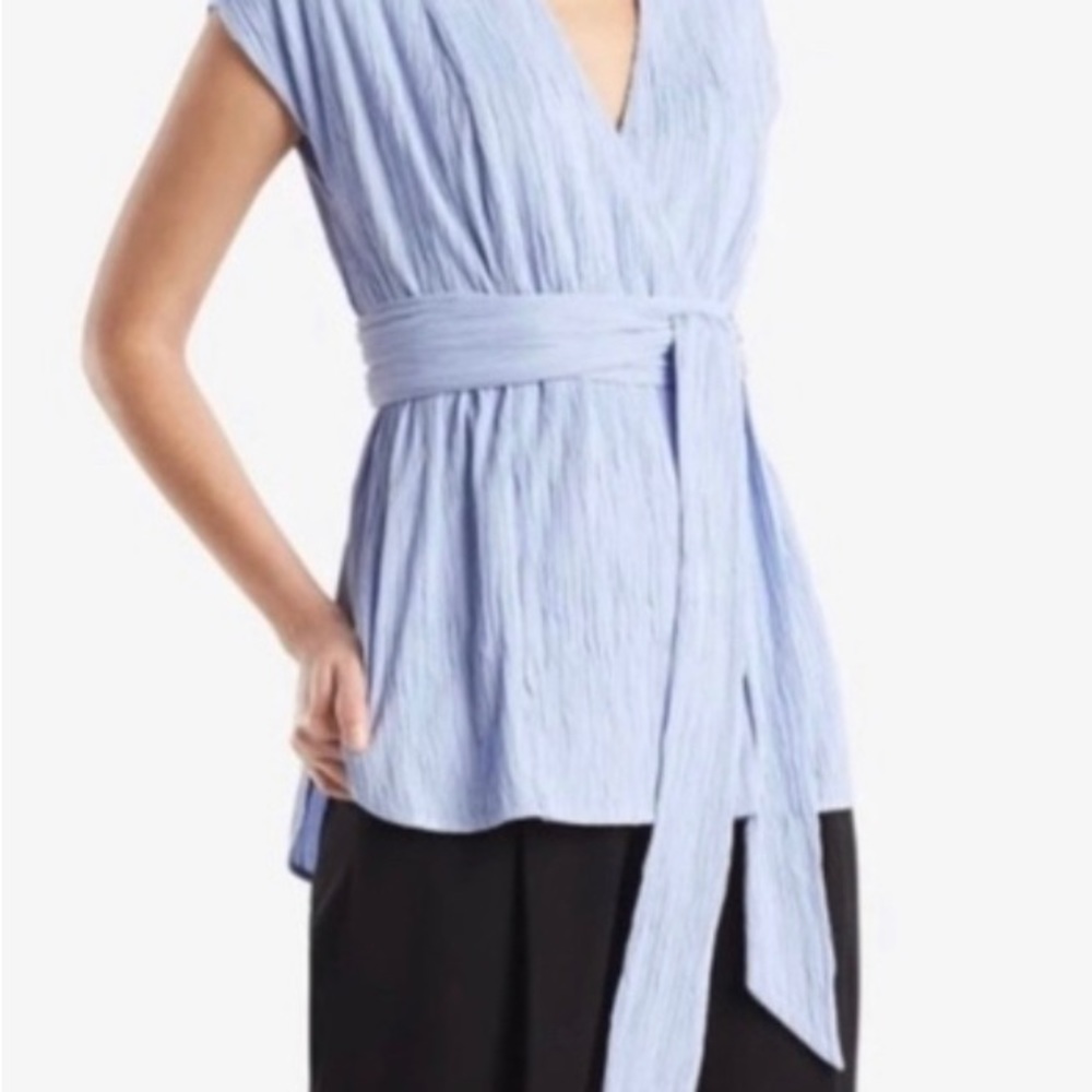 Mm Lafleur wrap top. NWT